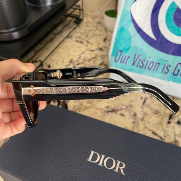 Dior Sunglasses - Picture 6 of 8